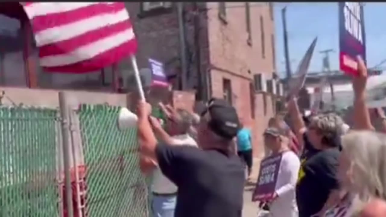 There is a difference between policing of the left and right in the US