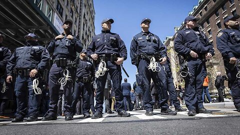 Anti-ICE Crew Occupies Wrong Hotel Lobby In New York City, Finds Out That's A Big Problem