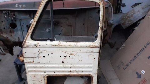 1953 F100 Restomod: Door Disassembly