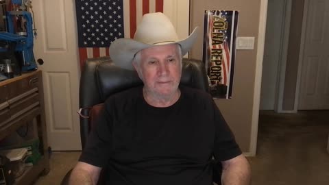 Plastic Surgeon Say's MAGA Women Are Following Trump's Lead Altering Their Features, To Look Similar