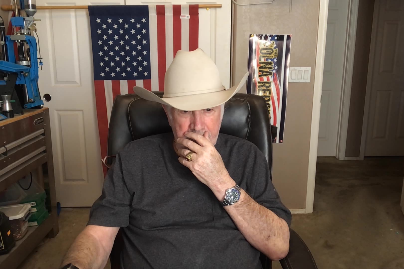 Pilots Graveyard Spiral, Gets Everyone Killed!