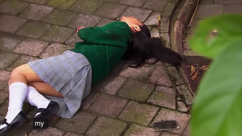 Hilarious Cell Phone Explosion On La Rosa De Guadalupe