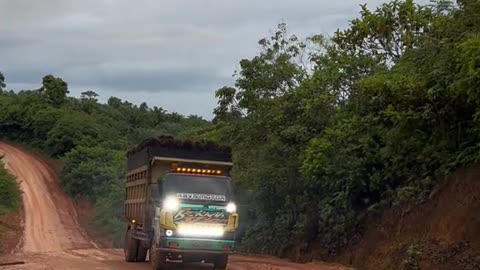 truck driver action on extreme slopes