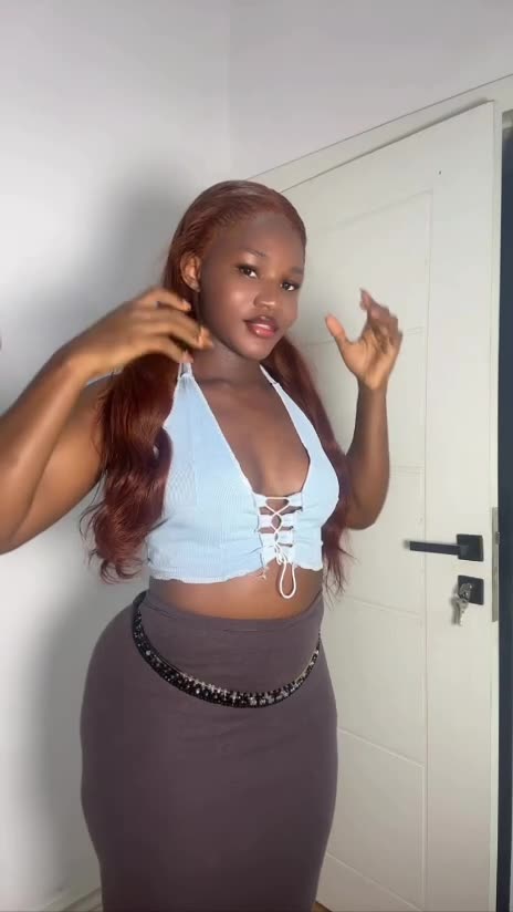 Shake that big curvy butt dance.