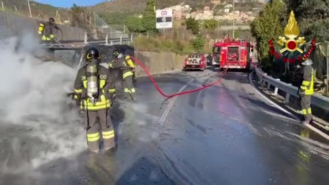 Pietra Ligure (Savona) - Principio d’incendio su un camion l’intervento dei VVF (03.02.25)