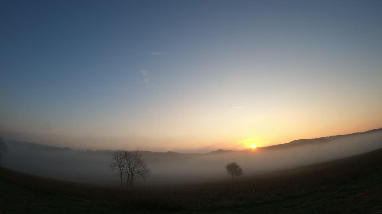 Sun ☀ Rise 10 30 25 35f/2c