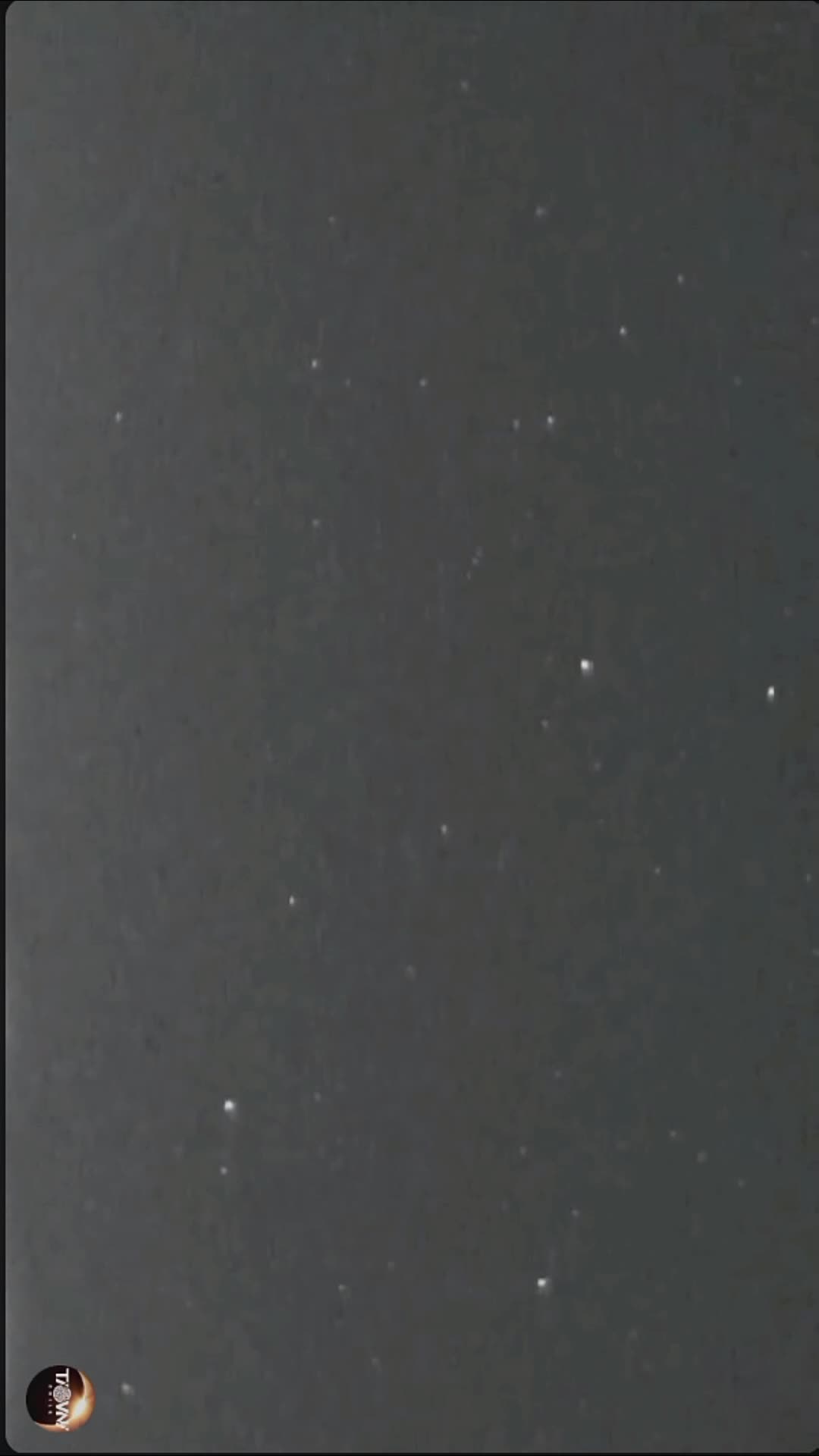 Un Flash Poderoso en el Cielo Nocturno – El Fascinante Fenómeno Luci que Nunca Olvidarás