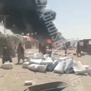 Chaos as Pakistani Army Moves into Afgan Territory Attacking Multiple Border Posts