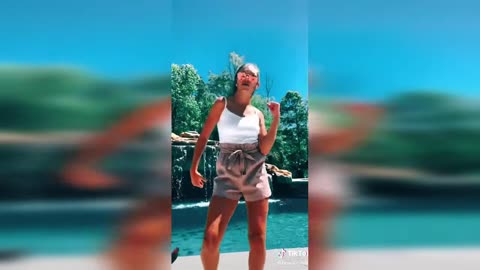 Hot girl dancing TikTok