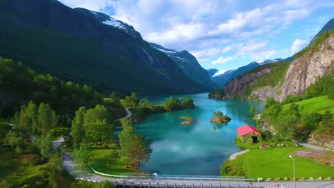 Nature’s Whisper – Relaxing Sounds of the Earth