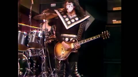 KISS Duece Live 1975 The Midnight Special
