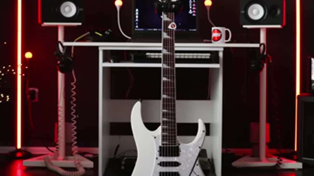 Ibanez RG 350 DX White / Elixir OptiWeb Custom Light 9 - 46