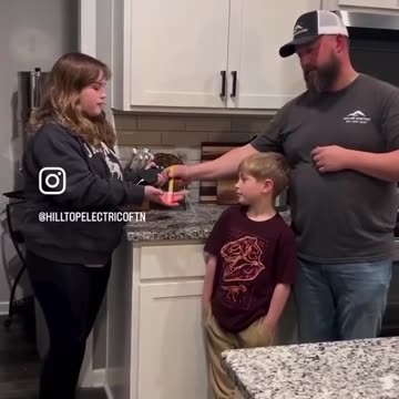 Plugged In Cell Phone Sends ELECTRICITY Thru Your Body