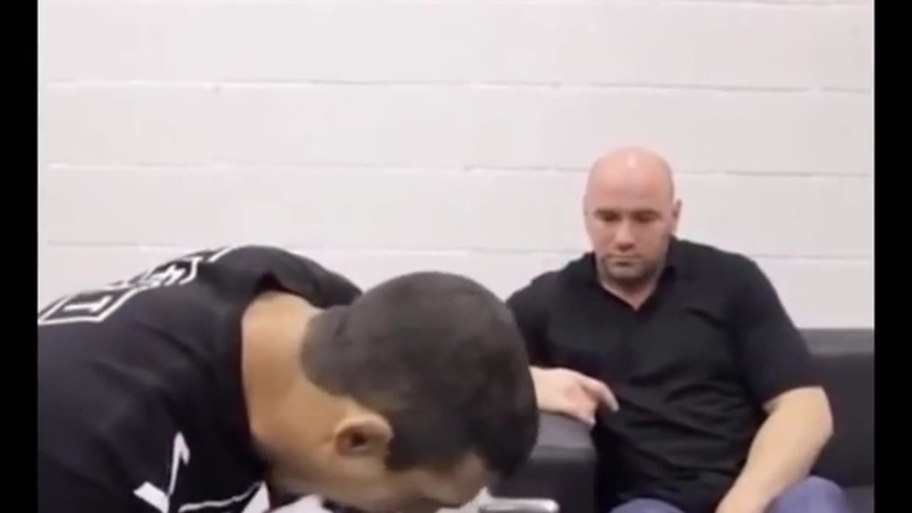 🤯✨ The Trick UFC Fighters Use to Cut Weight Instantly! | FeedMyCuriosity