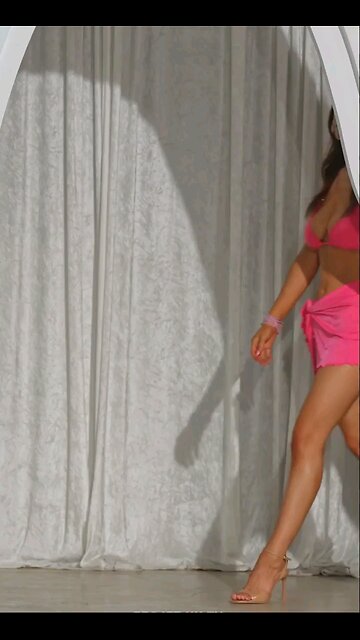 RATE HER 1-100 PERFECT