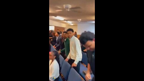 Guiding light watch night service #praisebreak