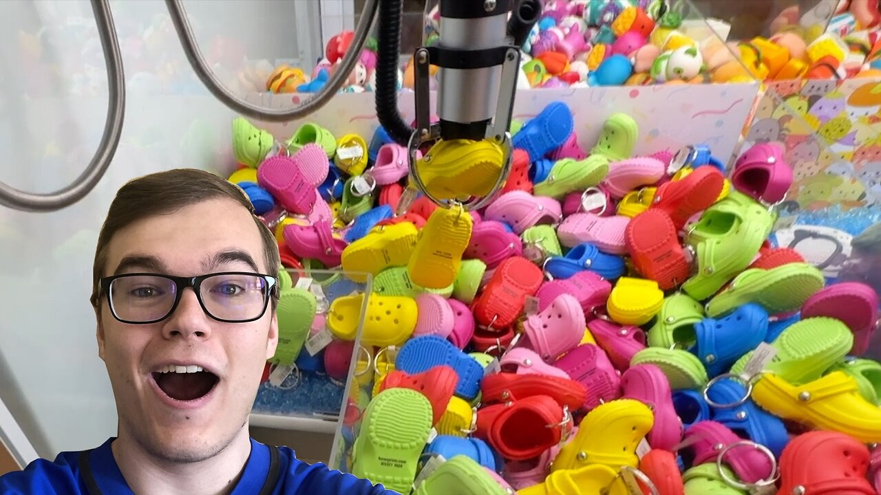 Double Claw Machine Arcade Win!