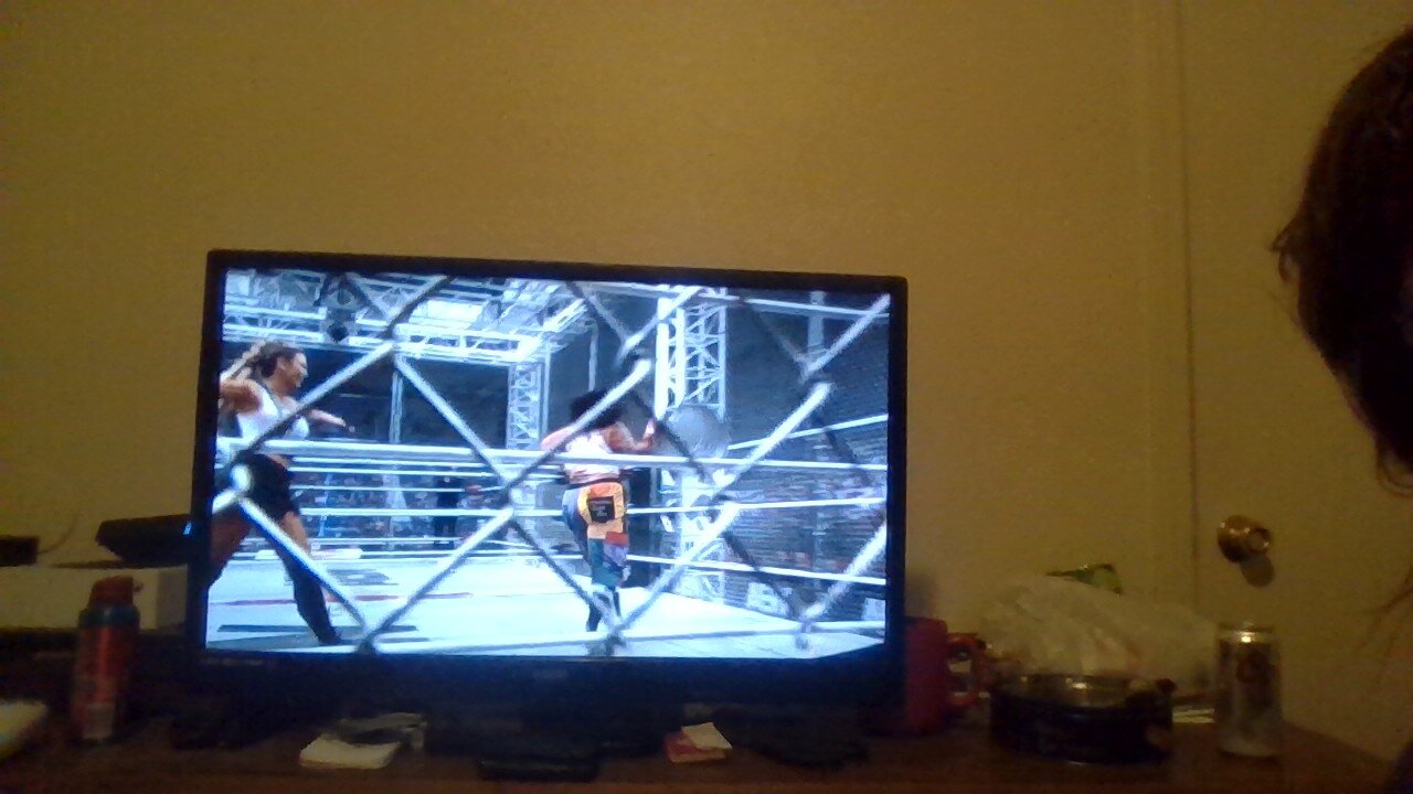 Live streaming AEW Dynamite and chatting with everyone!!