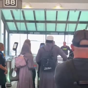 Leftist’s are FURIOUS after a video goes viral of Muslim women having to show their