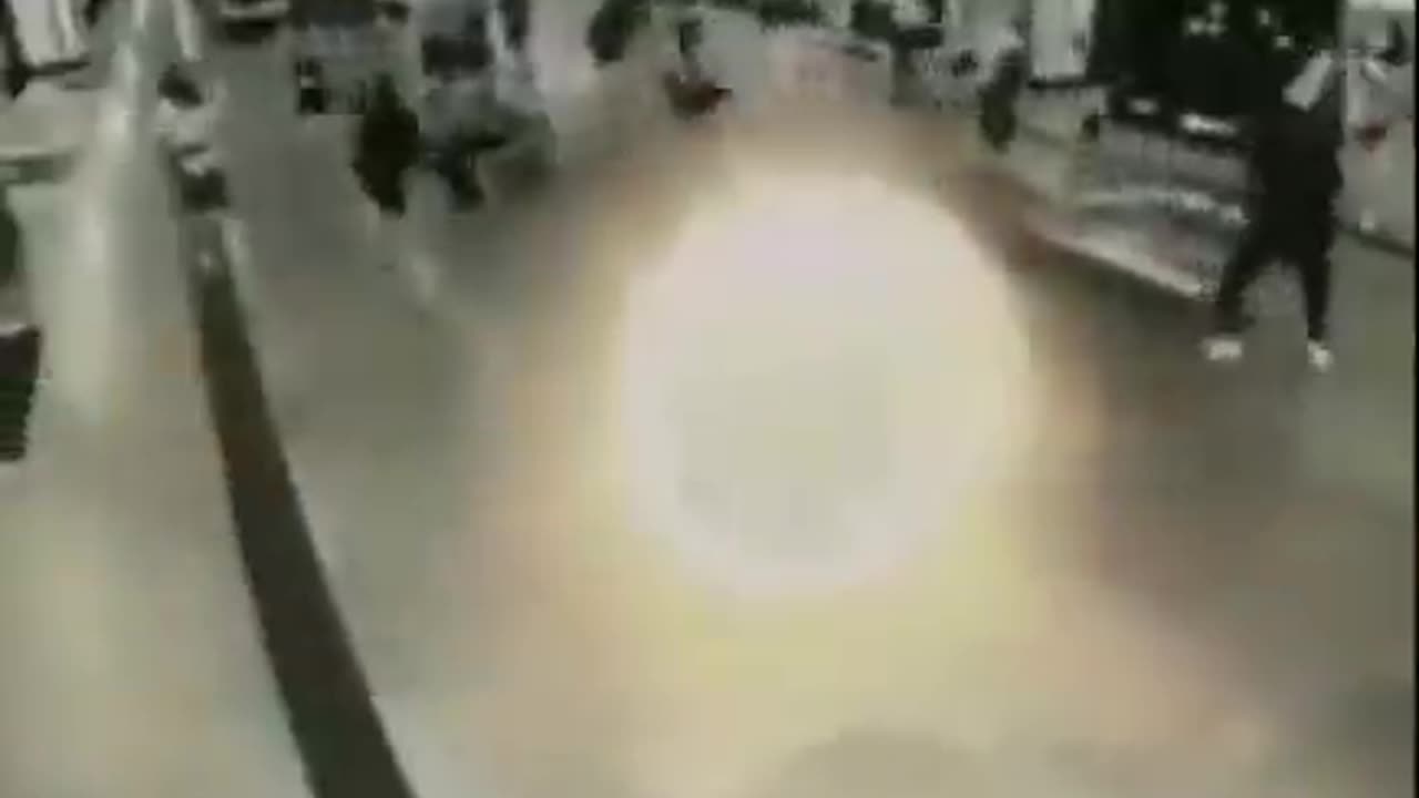 Ouverture du portail filmée par une caméra de sécurité 🧐🤔