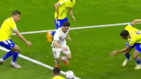 Luka Modric's Stunning Pass That Led to a Goal