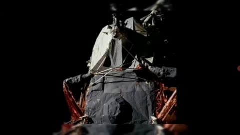 NASA Astronaut Admits Spacecraft are made of Cellophane and Tin Foil