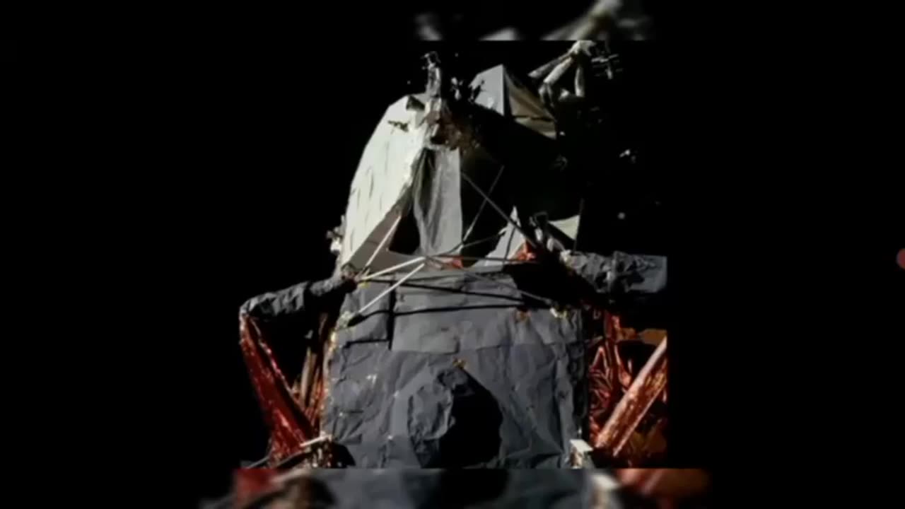 NASA Astronaut Admits Spacecraft are made of Cellophane and Tin Foil