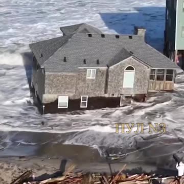 Постарайтесь не волноваться, но у вас дом уплыл: