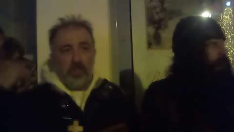 1.700 ΤΟ ΜΗΝΑ + 25.000 × 100