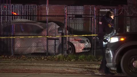 Elderly woman killed in home invasion gunfight overnight, Houston police say