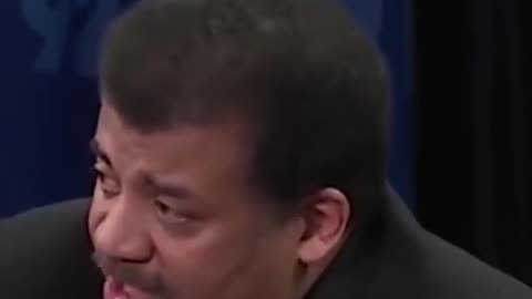 Astrophysicist Neil deGrasse Tyson talks about the 1% smarter Alien