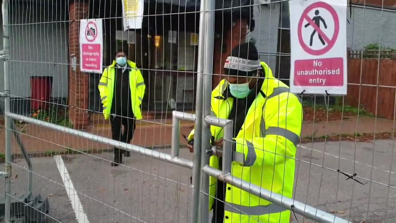 Back in Epping after a long day at the police station and of course, more economic migrants around.