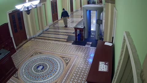 0304USCS03SenateGallerySWnearS324_2021-01-06_00h00min01s033ms.mp4