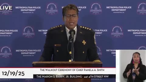 Police Chief Pam Smith just went BERSERK during her resignation