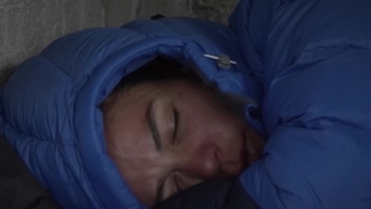 یک روز مانده به اکران آنلاین مستند هیچکس نخوابد در هاشور