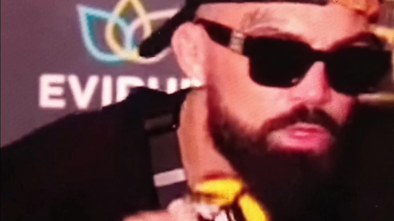 Conor calls mike perry a fart in the wind