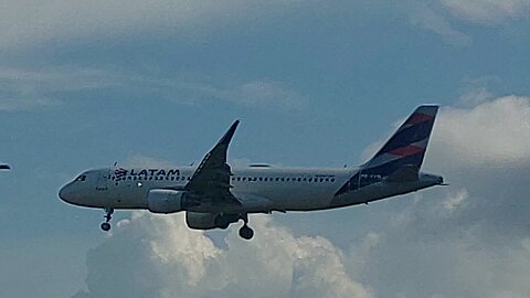 Airbus A320 PR-TYM coming from Guarulhos to Manaus