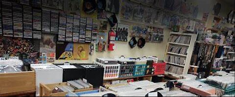 DEVINTAGE VINYL RECORDS AND TOYS
