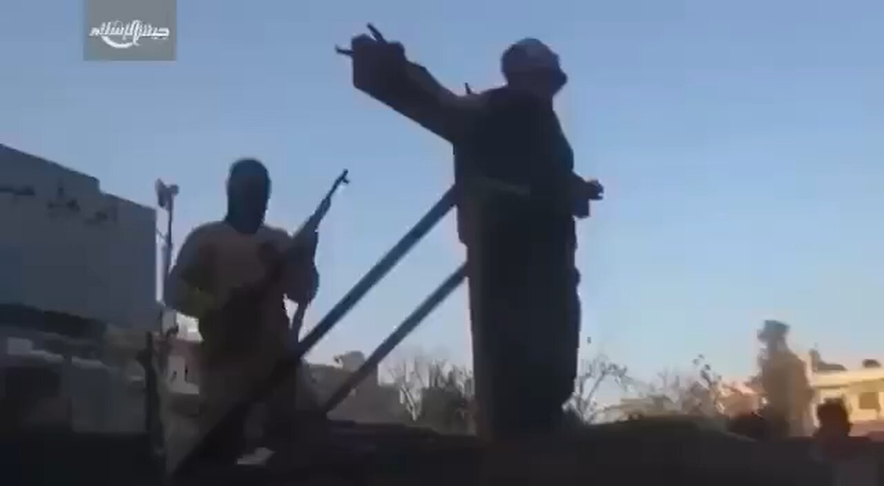 Syria 18++ Civilian Christian crucified and killed
