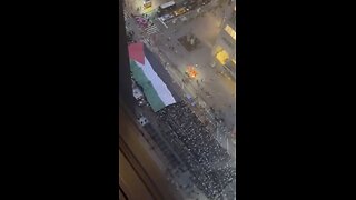 Hundreds of Islamists marching in celebration of October 7th.