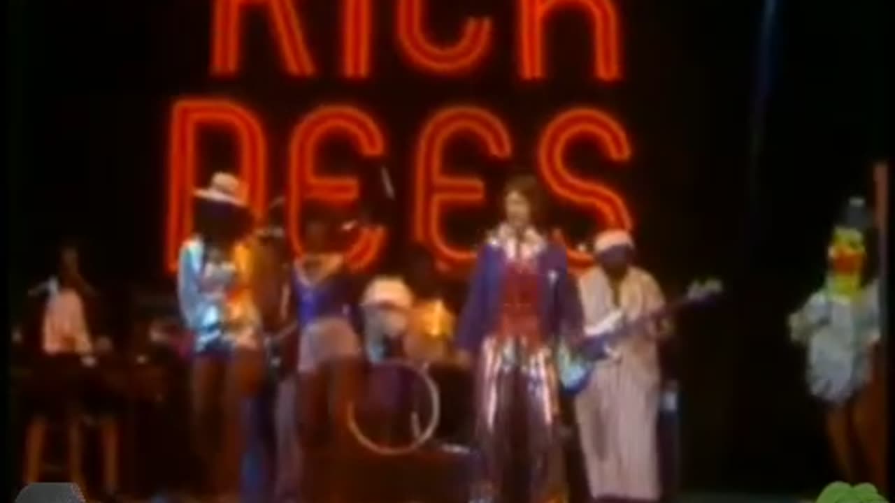 FLASHBACK😛1976..Rick Dees Disco Duck (Live Midnight Special)