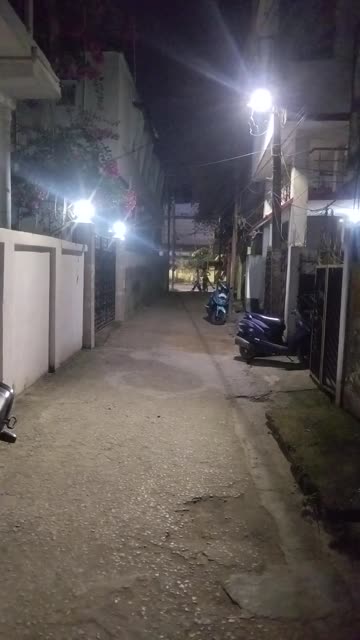 Slow Bicycle Ride in a Narrow Lane 🚴‍♂️