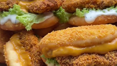 HOT CHILI CHICKEN BURGERS