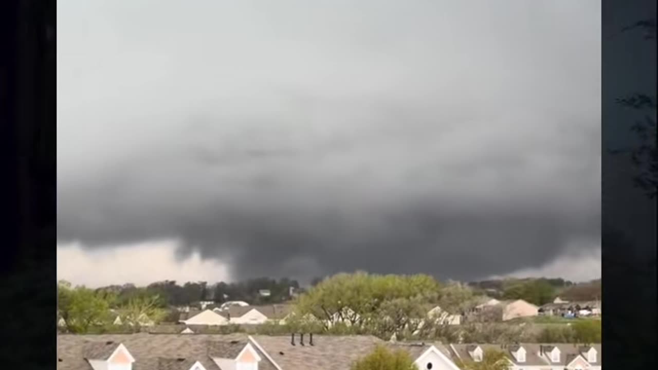 😱👽 UFO Sighting Caught on Camera! | TheHauntingHour