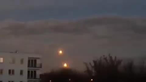 Z wielu regionów kraju napływają informacje o światłach na niebie. Co to?