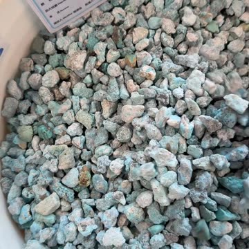 20251025-03 Turquoise Cabochons: Small-Sized Material with Inherent Luster