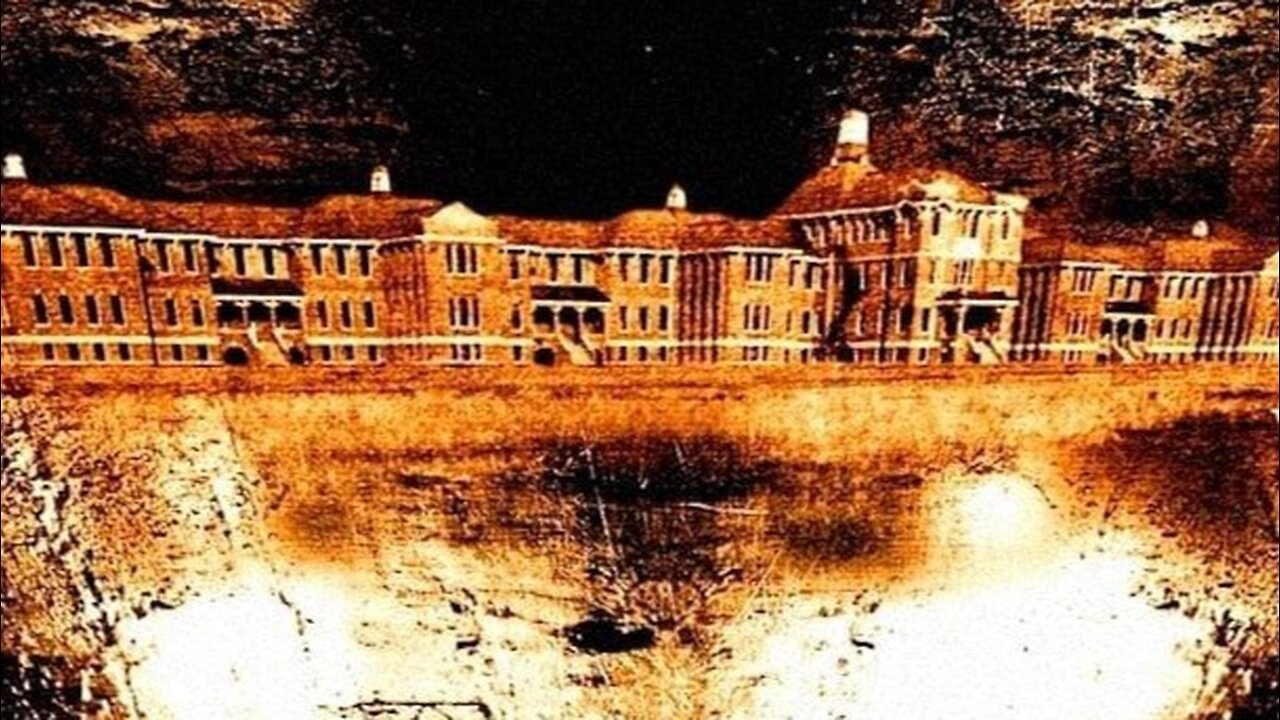 Grave Encounters-Benjamin Wilkinson, Ashleigh Gryzko-2011 IMDb 6.1/10