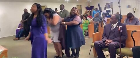 Dance Lady J 💃🏽 praise break