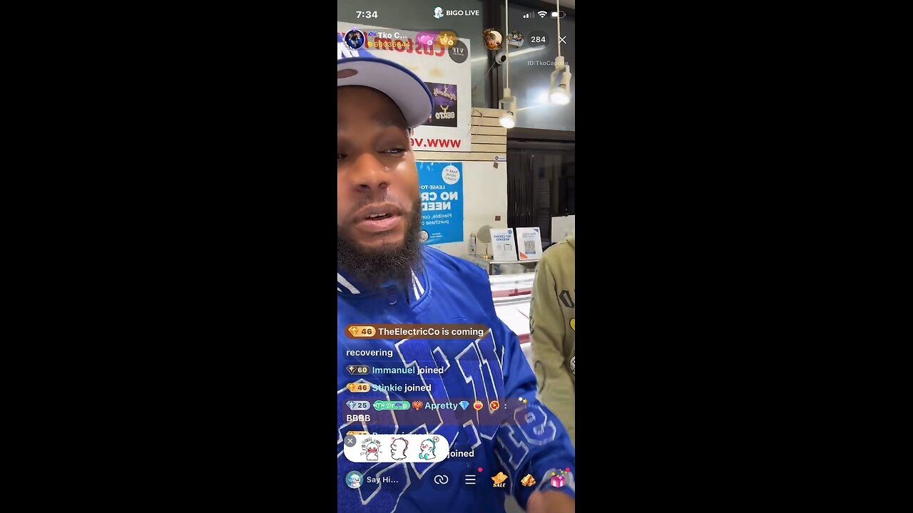 Tko done ran into SirBB hours before the content house 👀 love at first sight