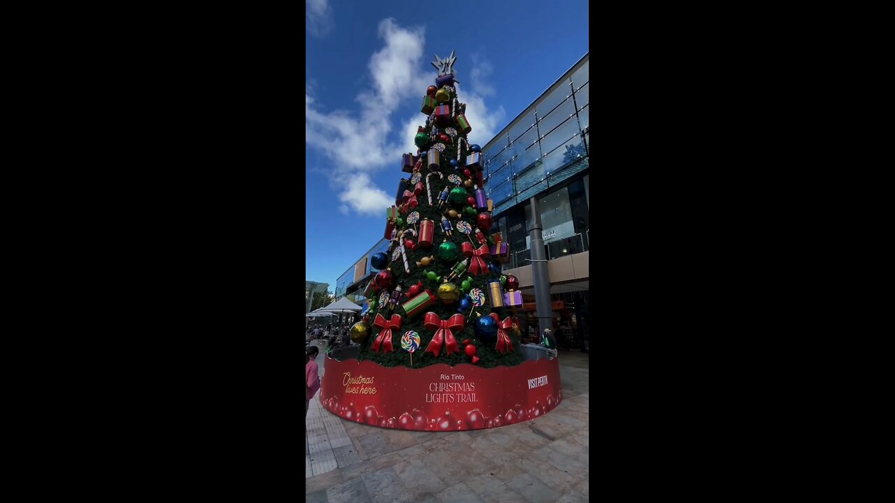 Exploring Perth Australia: Forrest Place & Christmas Tree 2025🎄 🇦🇺